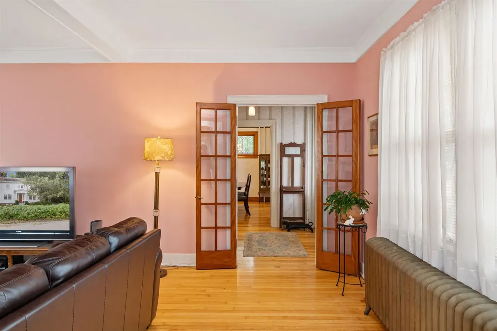 26 Lincoln Street Essex Junction VT 05452