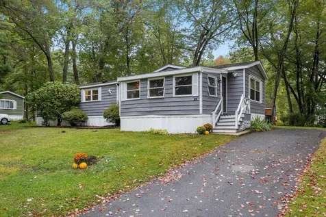 22 Robert Road Seabrook NH 03874