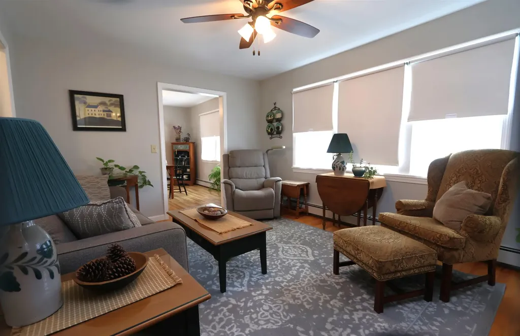 43 Main Avenue South Hampton NH 03827