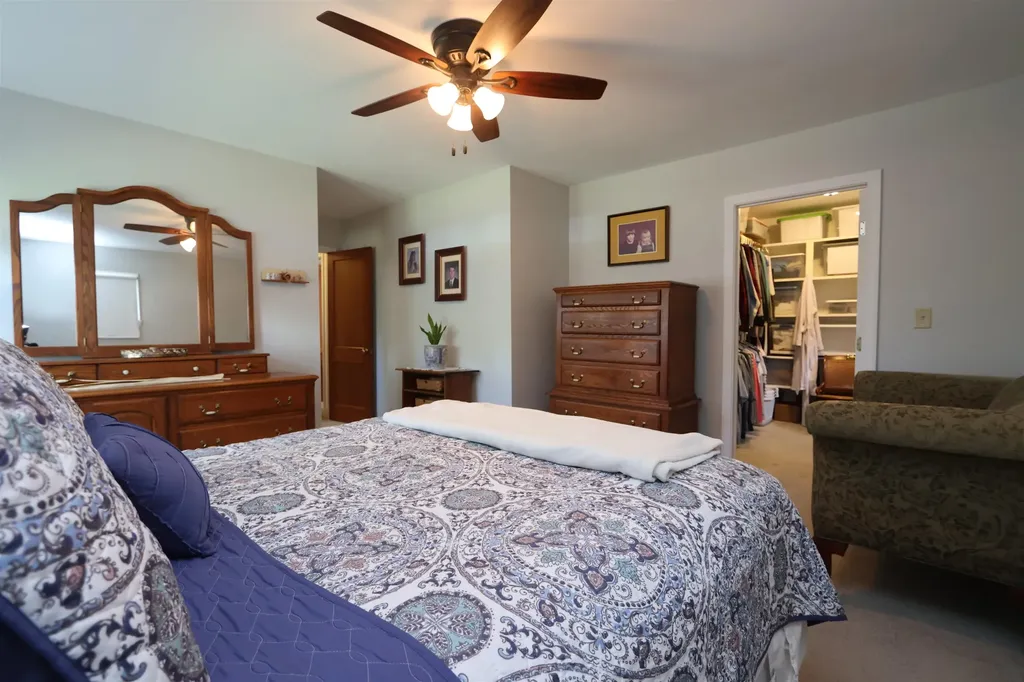 43 Main Avenue South Hampton NH 03827