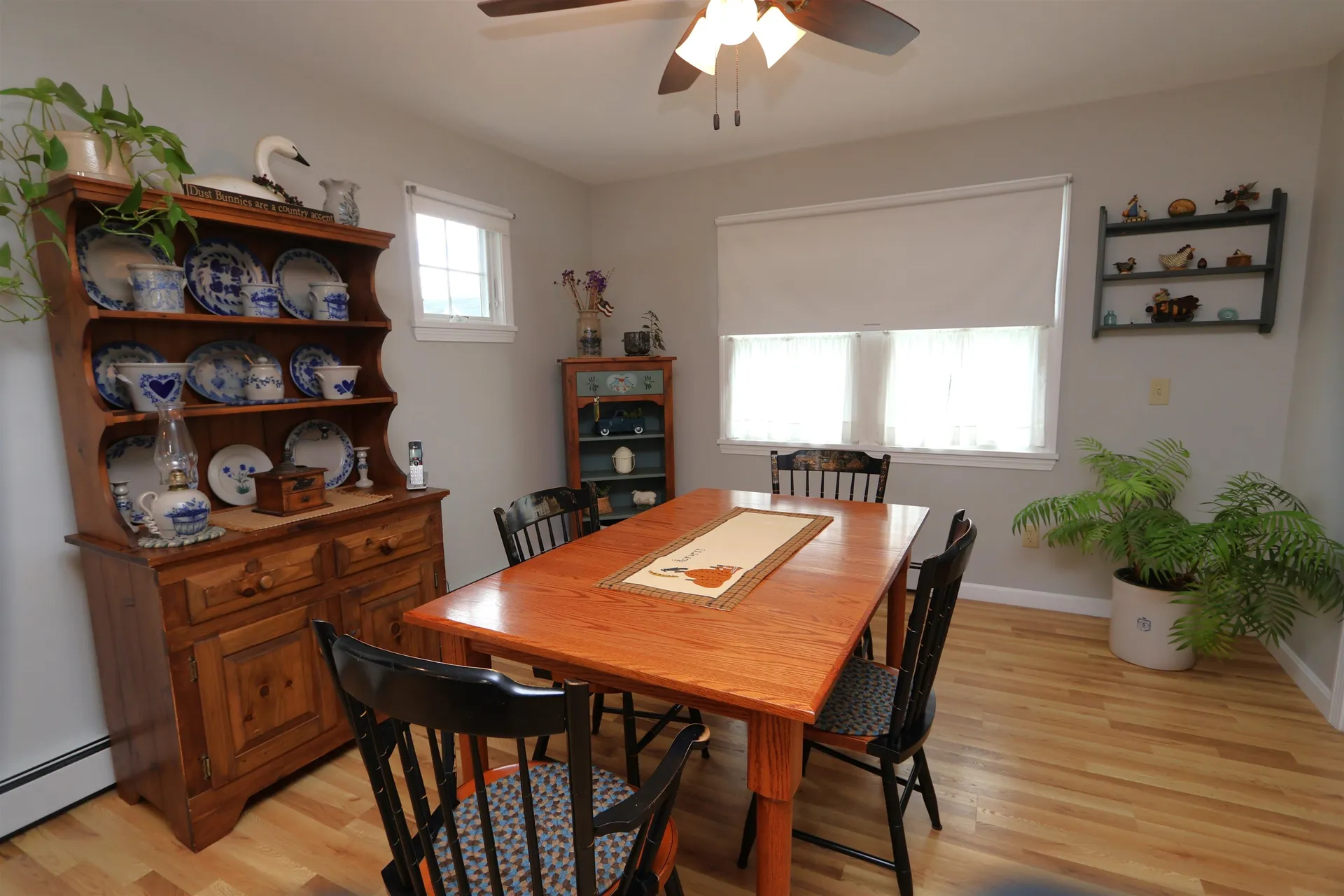 43 Main Avenue South Hampton NH 03827