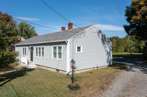 43 Main Avenue South Hampton NH 03827