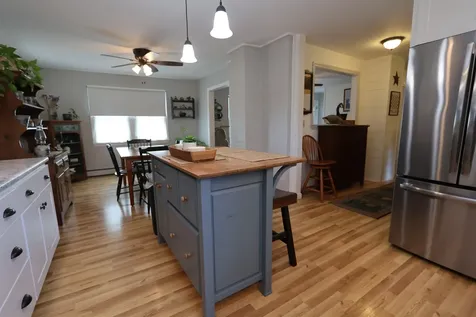 43 Main Avenue South Hampton NH 03827