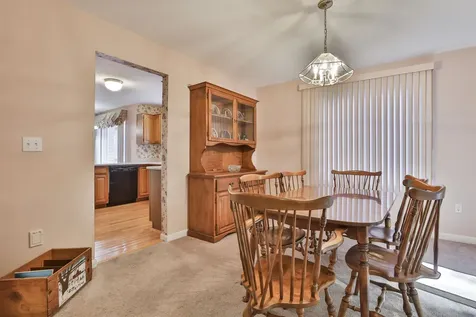 4 Jared Circle Nashua NH 03063