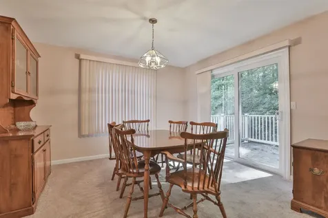 4 Jared Circle Nashua NH 03063