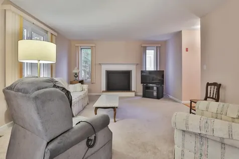 4 Jared Circle Nashua NH 03063