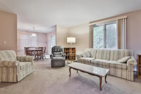 4 Jared Circle Nashua NH 03063