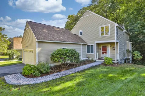 4 Jared Circle Nashua NH 03063