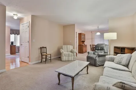 4 Jared Circle Nashua NH 03063