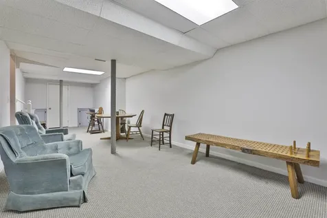 4 Jared Circle Nashua NH 03063