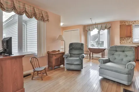 4 Jared Circle Nashua NH 03063