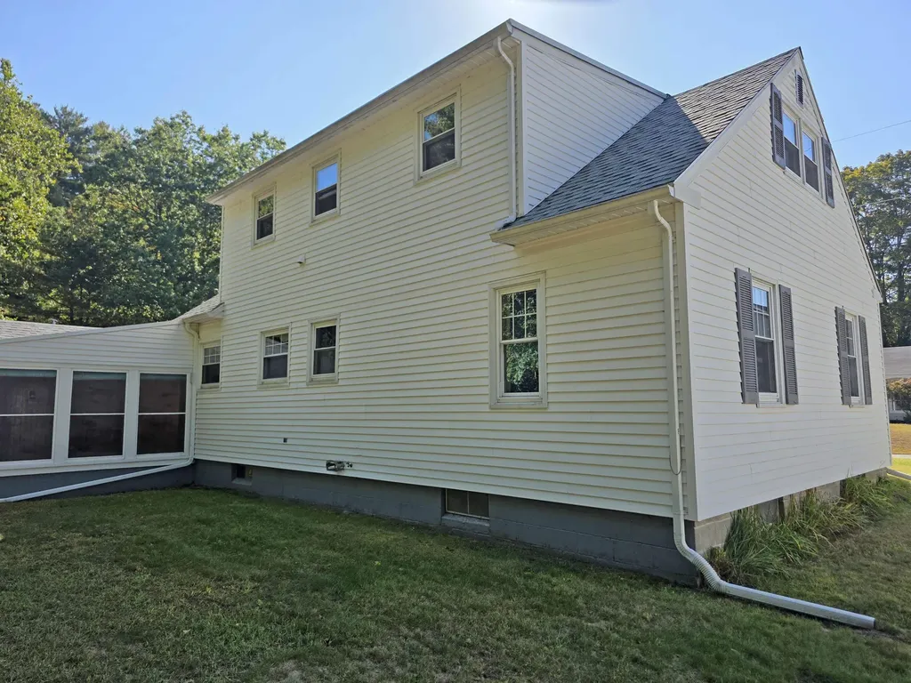 15 Laurel Street Brattleboro VT 05301