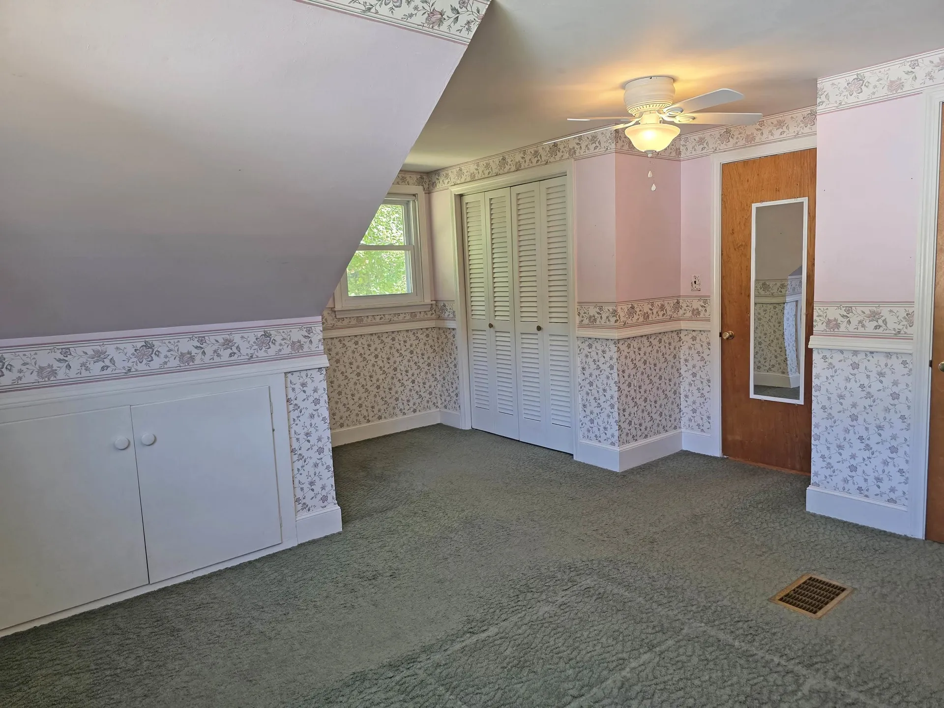 15 Laurel Street Brattleboro VT 05301