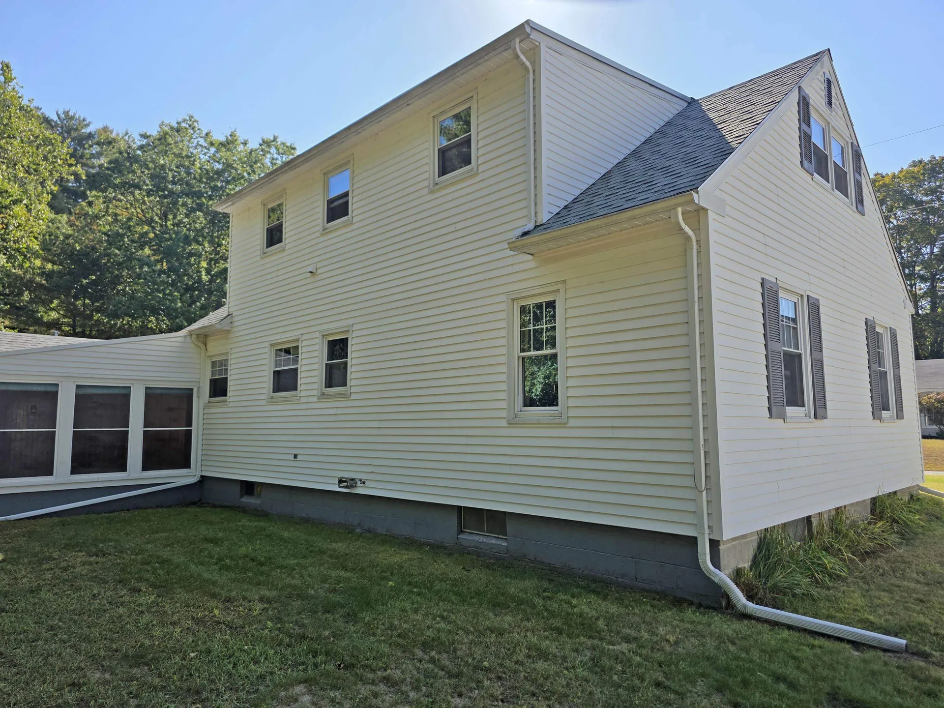 15 Laurel Street Brattleboro VT 05301