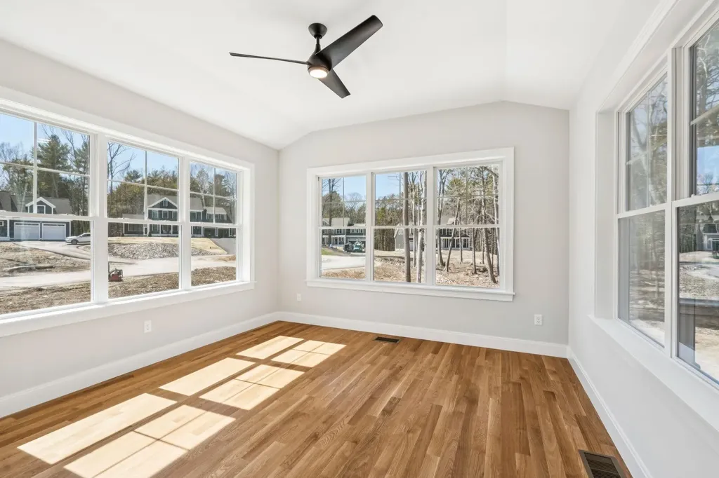 12 Washburn Farm Lane Kittery ME 03905