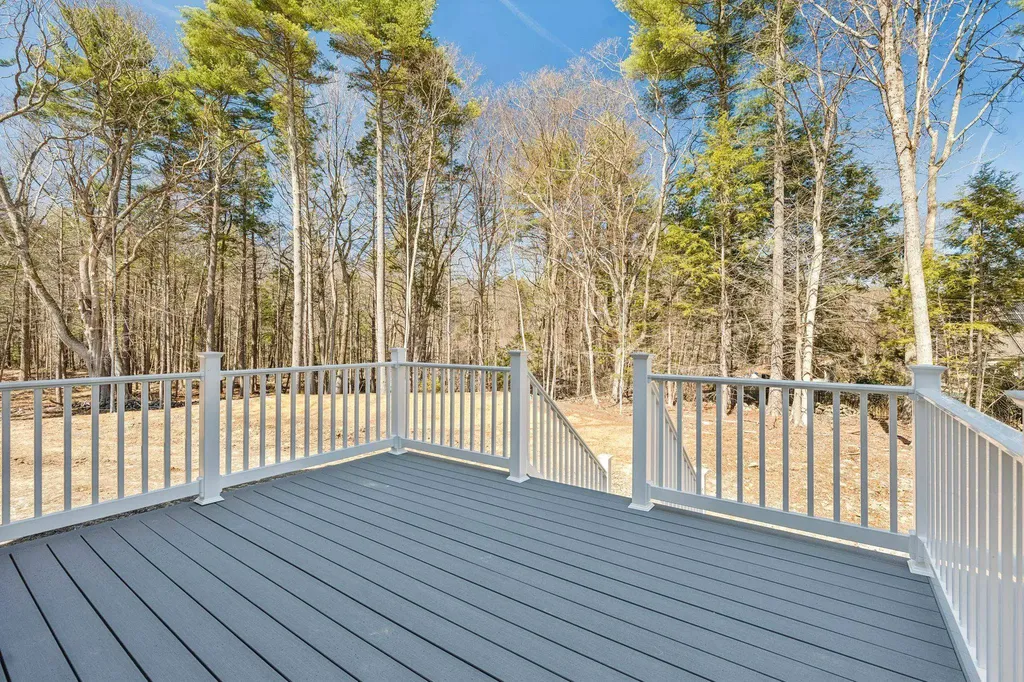 12 Washburn Farm Lane Kittery ME 03905