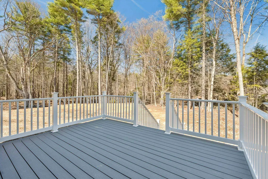 12 Washburn Farm Lane Kittery ME 03905
