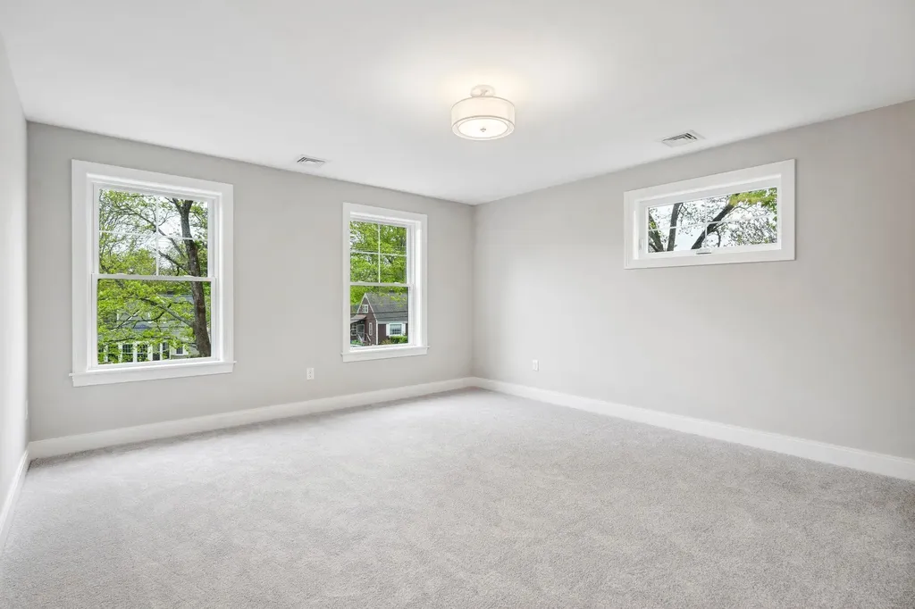 12 Washburn Farm Lane Kittery ME 03905