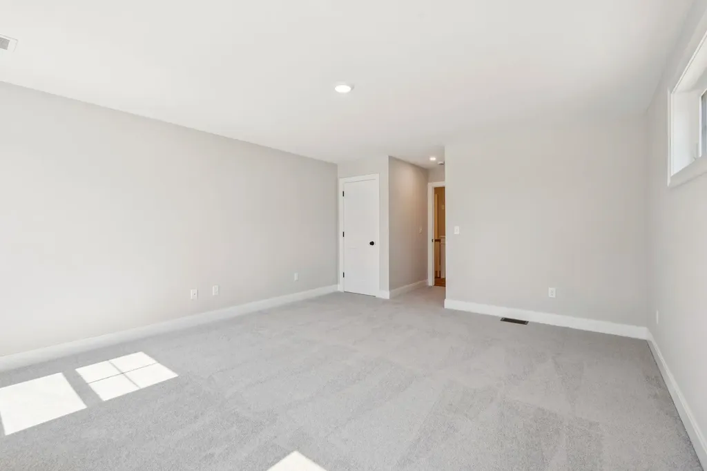 12 Washburn Farm Lane Kittery ME 03905