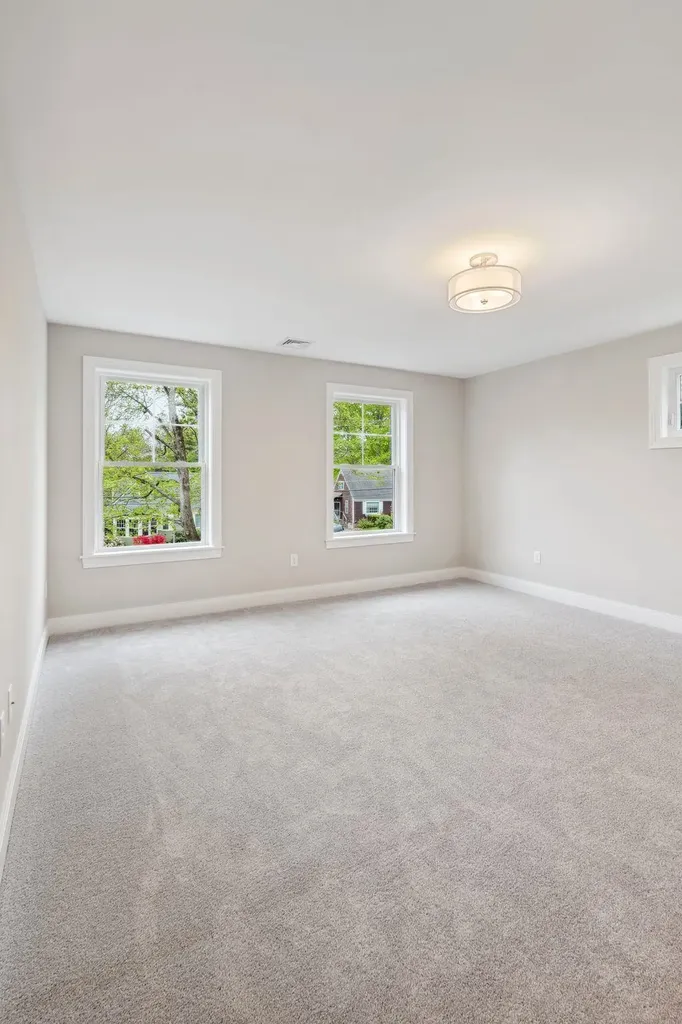 12 Washburn Farm Lane Kittery ME 03905