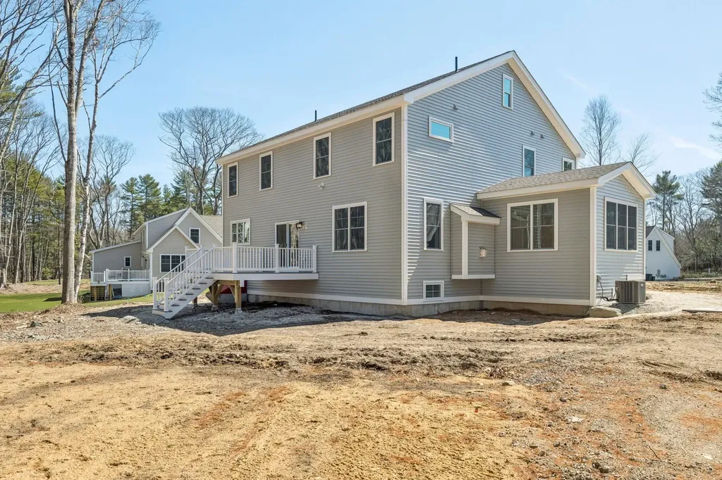 12 Washburn Farm Lane Kittery ME 03905