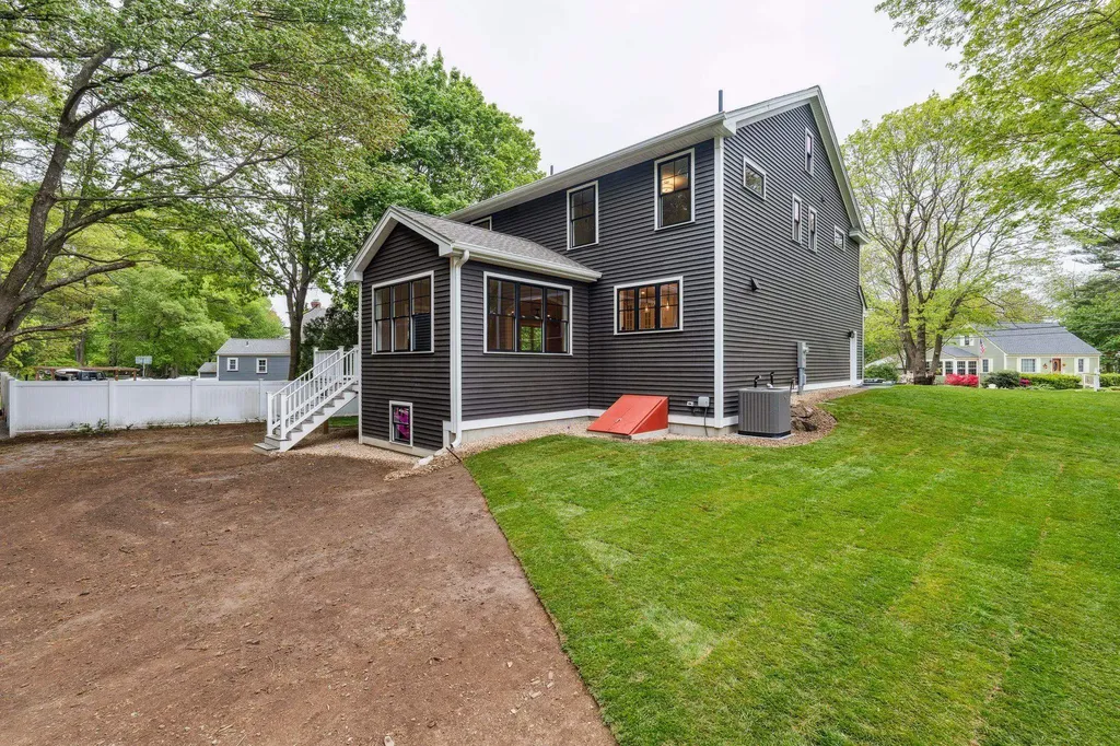 12 Washburn Farm Lane Kittery ME 03905