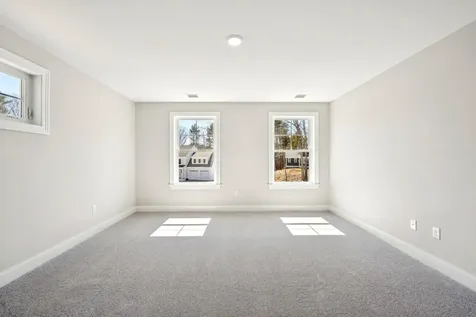 12 Washburn Farm Lane Kittery ME 03905