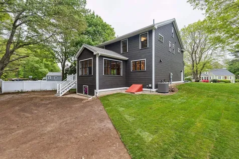 12 Washburn Farm Lane Kittery ME 03905