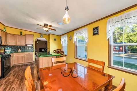 14 Mansfield Woods Way New Hampton NH 03256