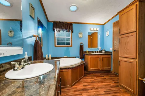 14 Mansfield Woods Way New Hampton NH 03256