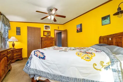 14 Mansfield Woods Way New Hampton NH 03256