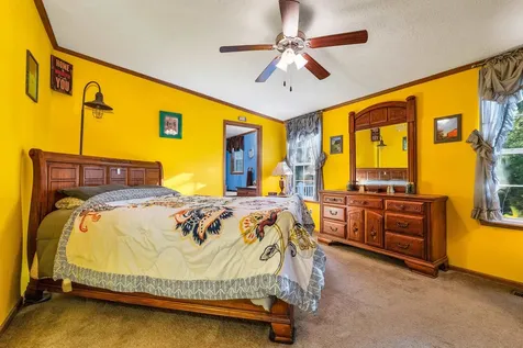 14 Mansfield Woods Way New Hampton NH 03256