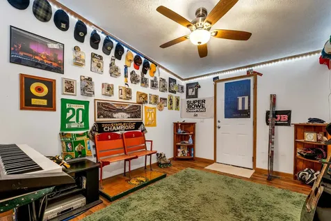 14 Mansfield Woods Way New Hampton NH 03256