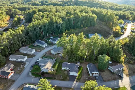 14 Mansfield Woods Way New Hampton NH 03256