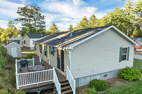 14 Mansfield Woods Way New Hampton NH 03256