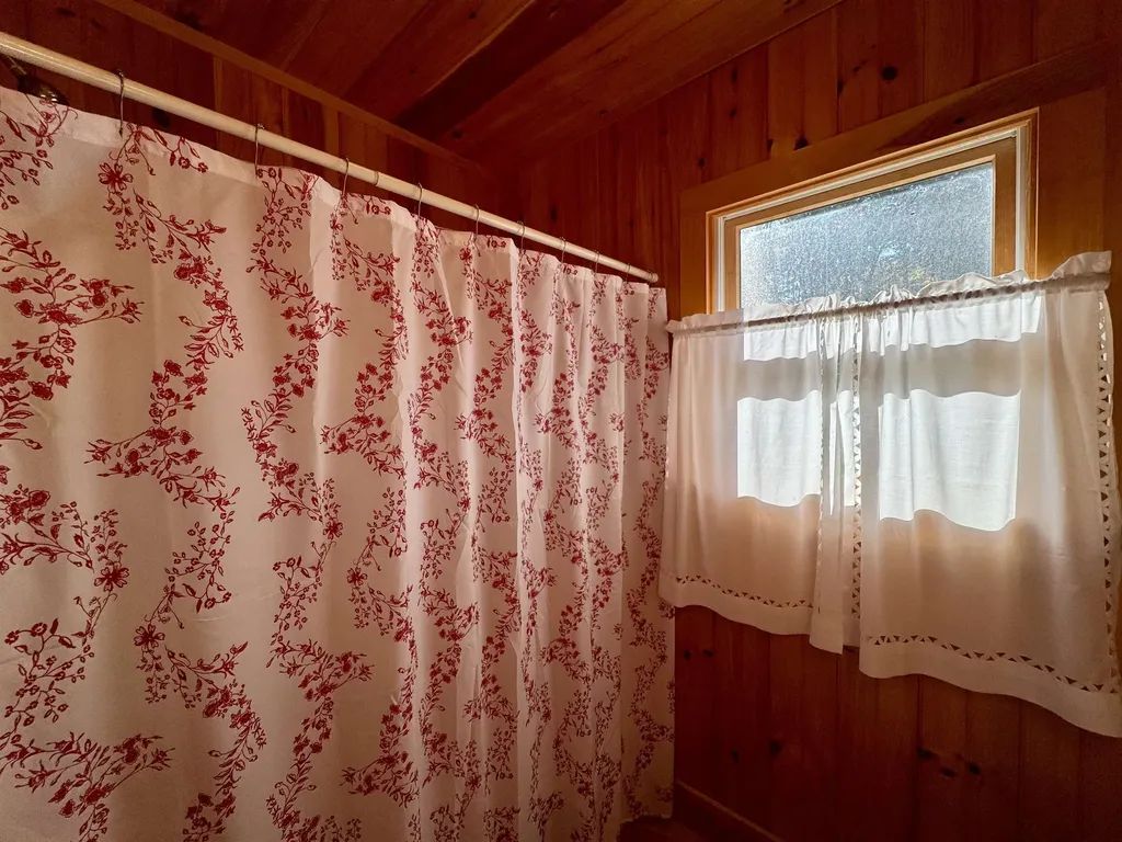 9 Henderson Drive Ryegate VT 05069