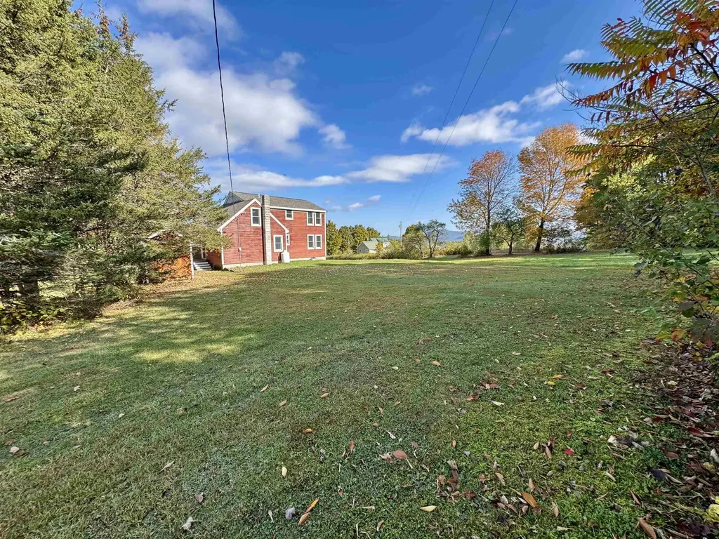 9 Henderson Drive Ryegate VT 05069