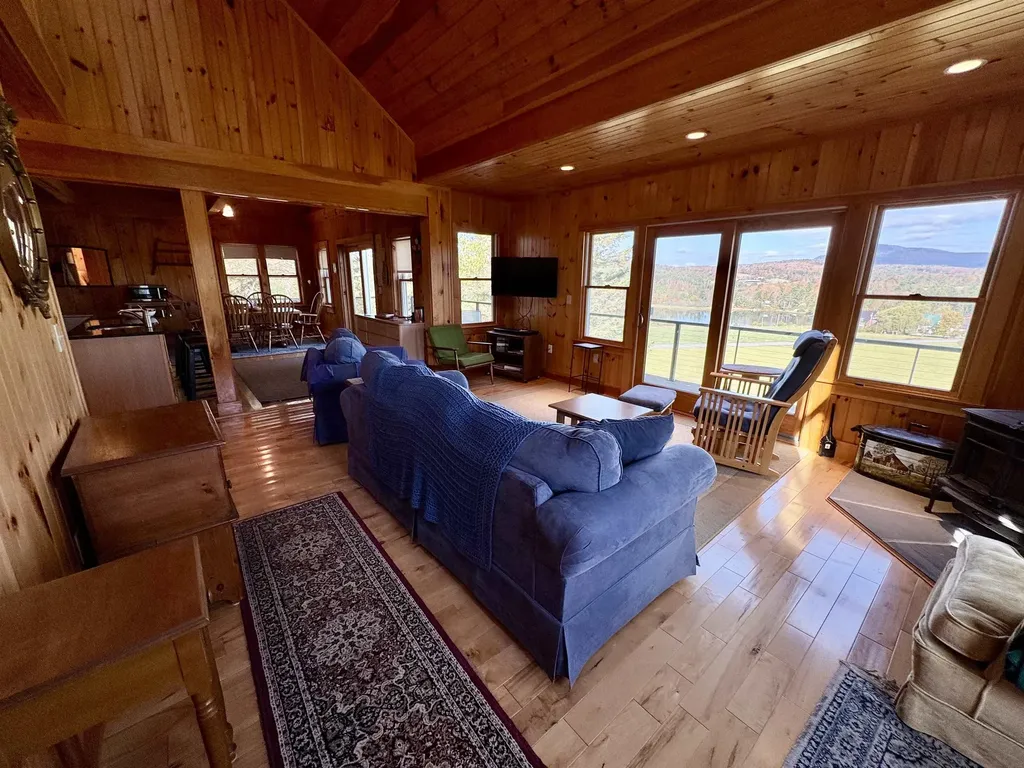 9 Henderson Drive Ryegate VT 05069