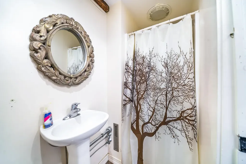 5677 Main Street Waitsfield VT 05673