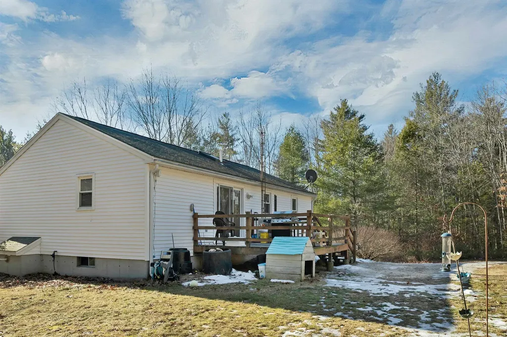 45 Whittier Drive Fremont NH 03044