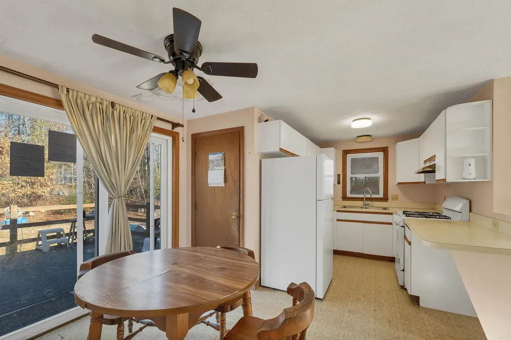 45 Whittier Drive Fremont NH 03044