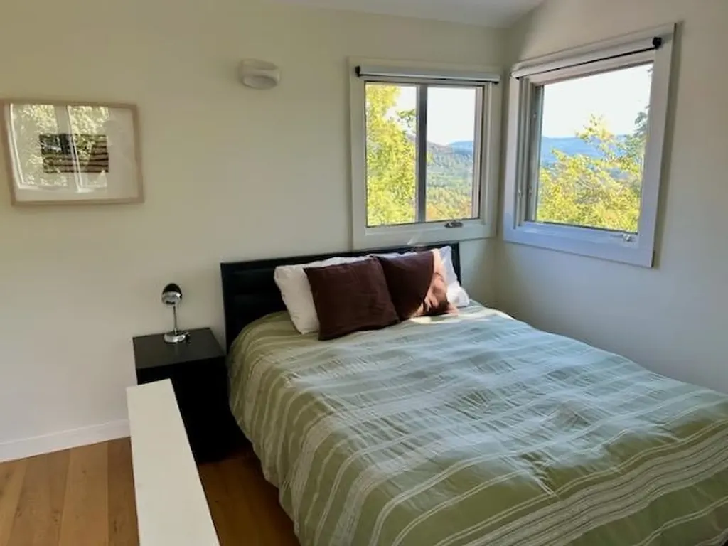 55 Hobbit Hill Warren VT 05674