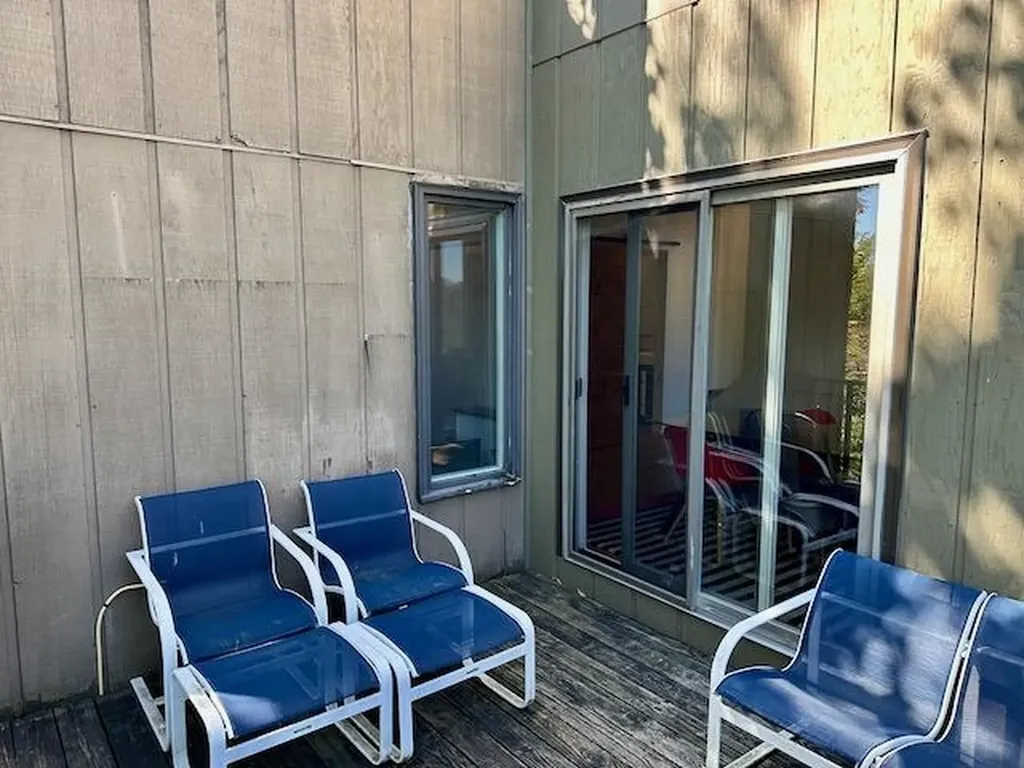 55 Hobbit Hill Warren VT 05674