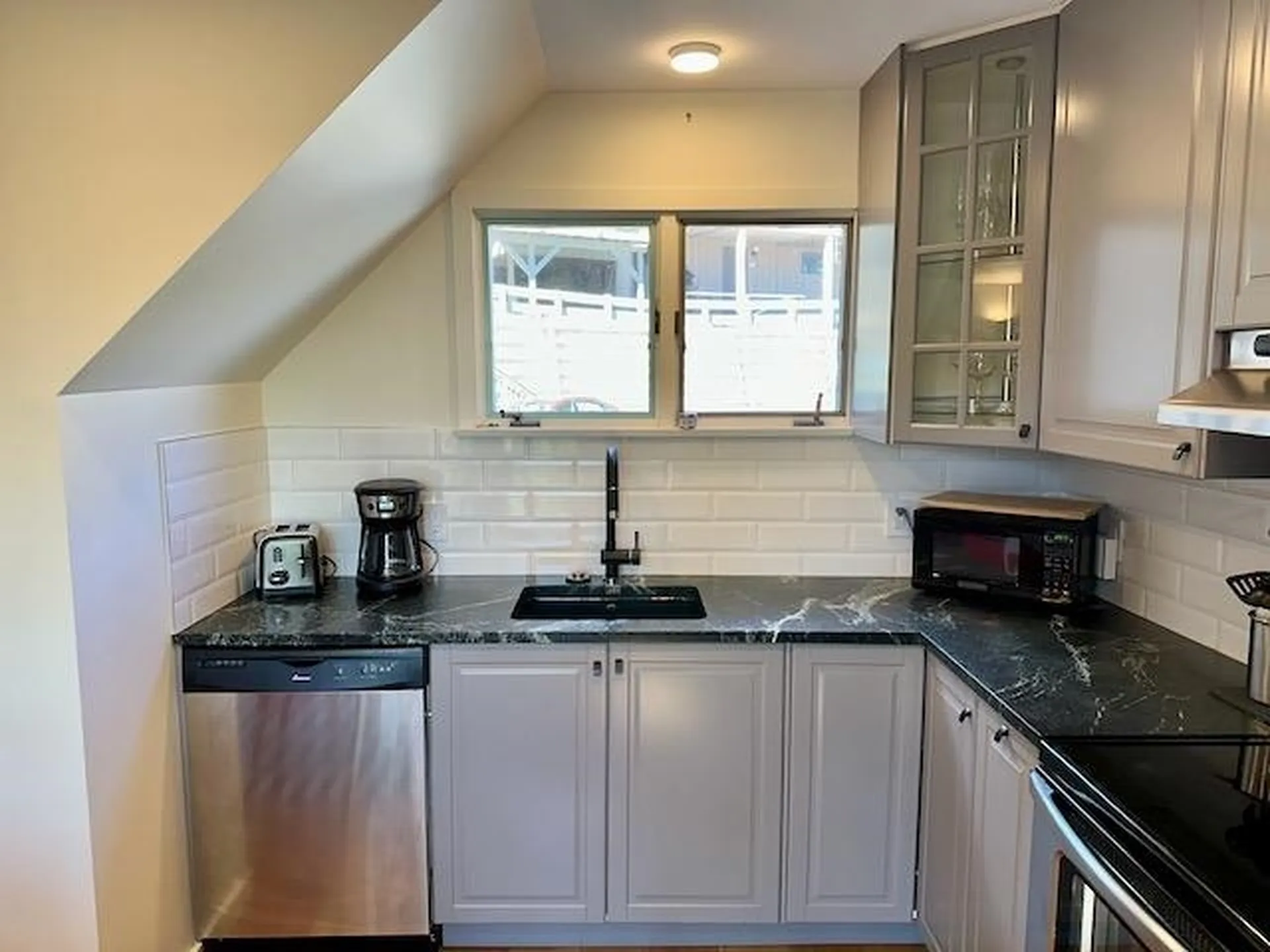 55 Hobbit Hill Warren VT 05674