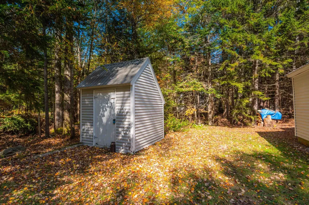 33 High Top Road Wilmington VT 05363