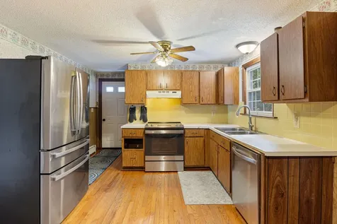 30 Riverlawn Avenue Rochester NH 03868