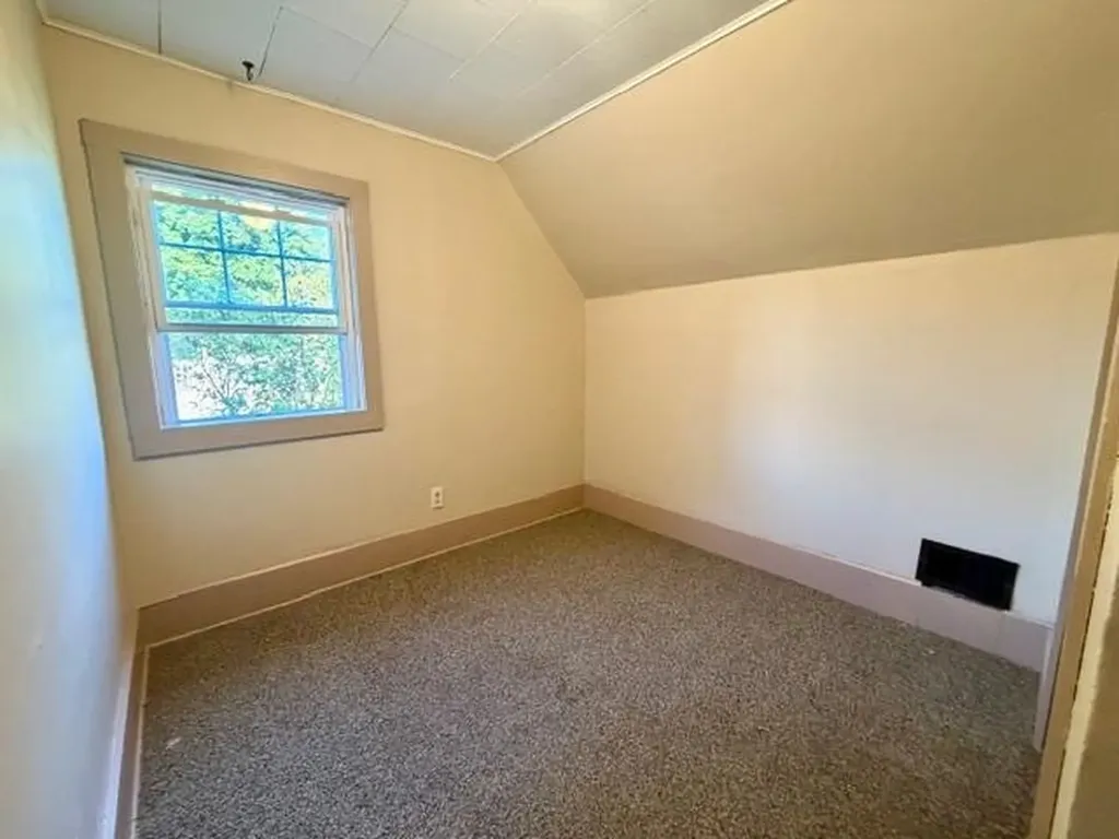 266 Madison Avenue Berlin NH 03570