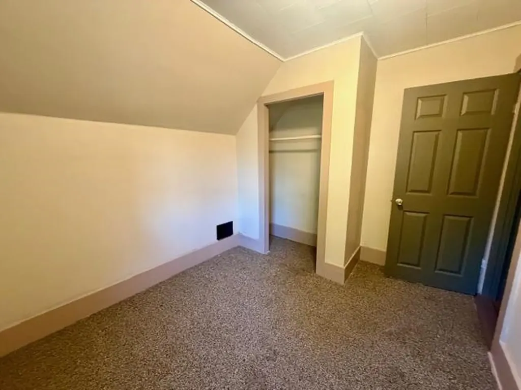 266 Madison Avenue Berlin NH 03570