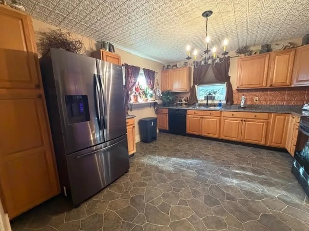 266 Madison Avenue Berlin NH 03570