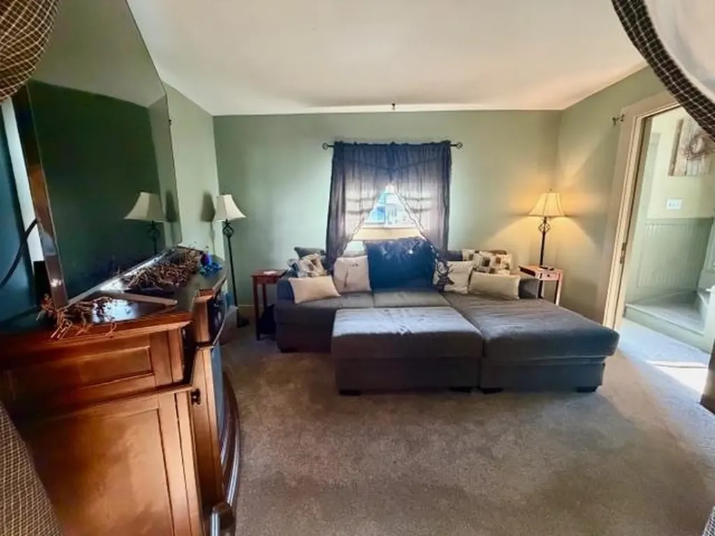 266 Madison Avenue Berlin NH 03570